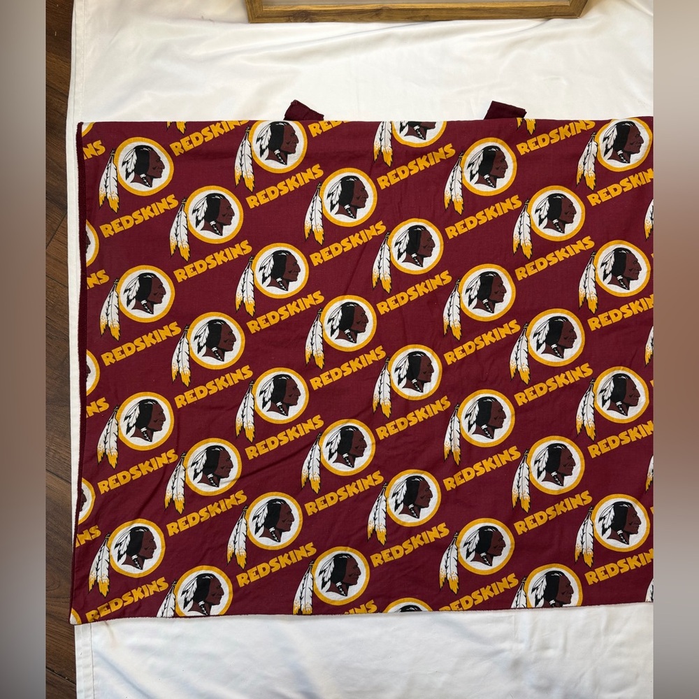 Handmade baby Washington Redskins car canopy cover - Picture 3 of 3